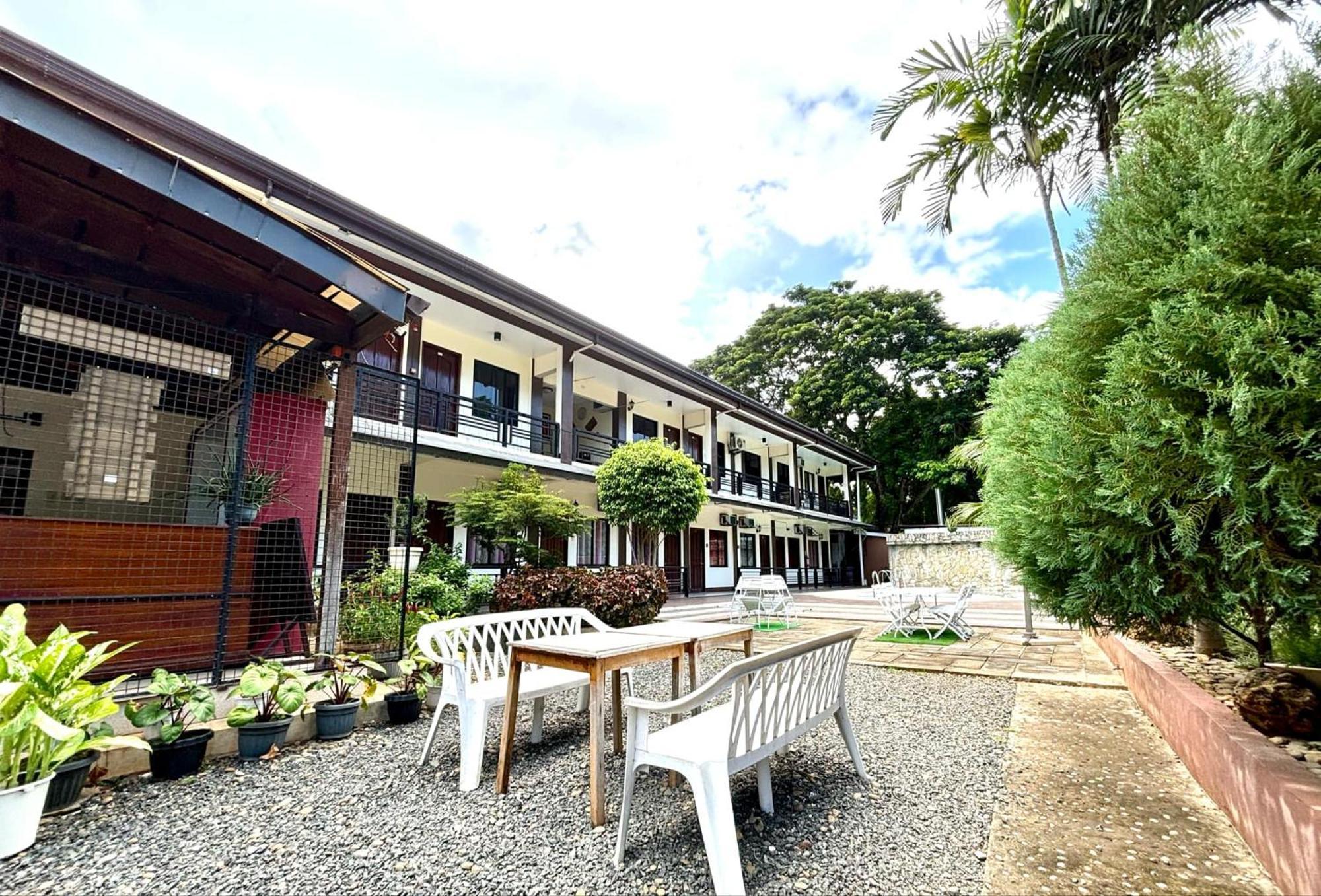 Diakopes Inn Puerto Princesa Exterior photo